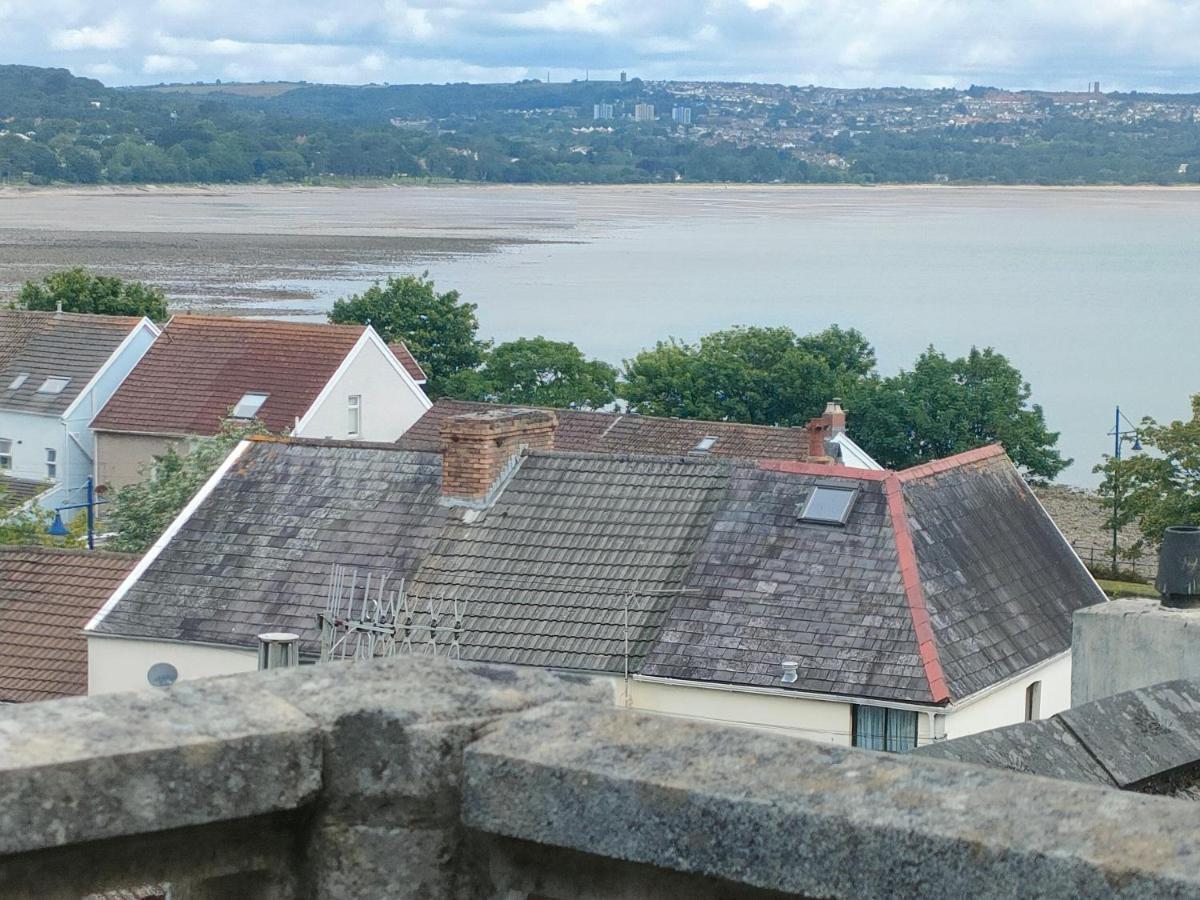 Fishermen'S Cottage With Log Burner, 2 Bathrooms & Sea Views From Garden Terraces The Mumbles Exterior foto